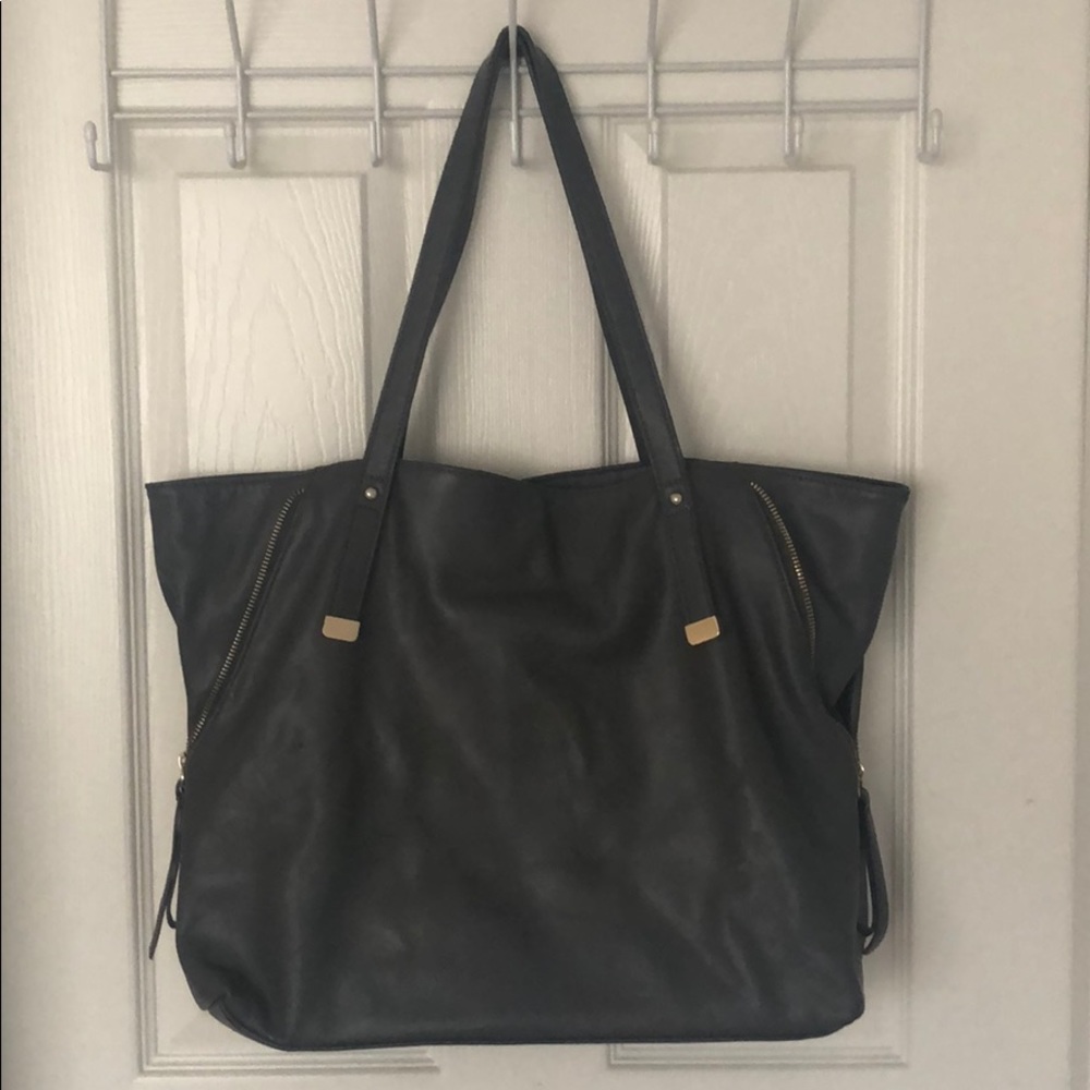 Adjustable Tote Bag with Many Pockets